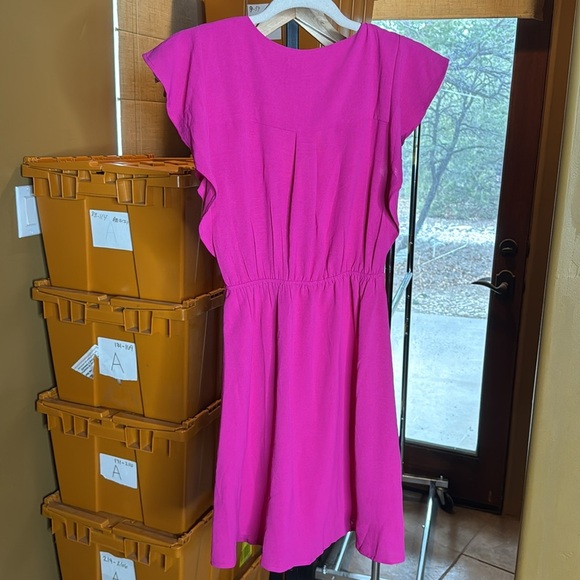 NWT Monteau Fuchsia Pink Flutter Sleeve Dress Size Small - Picture 7 of 7